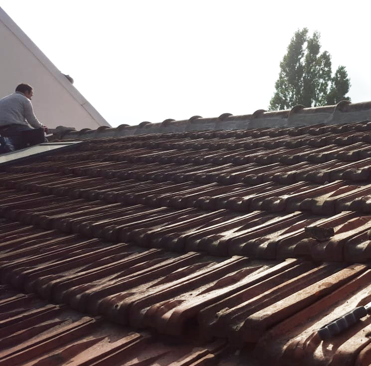 Renovation de toiture en tuiles en Seine Saint Denis 93